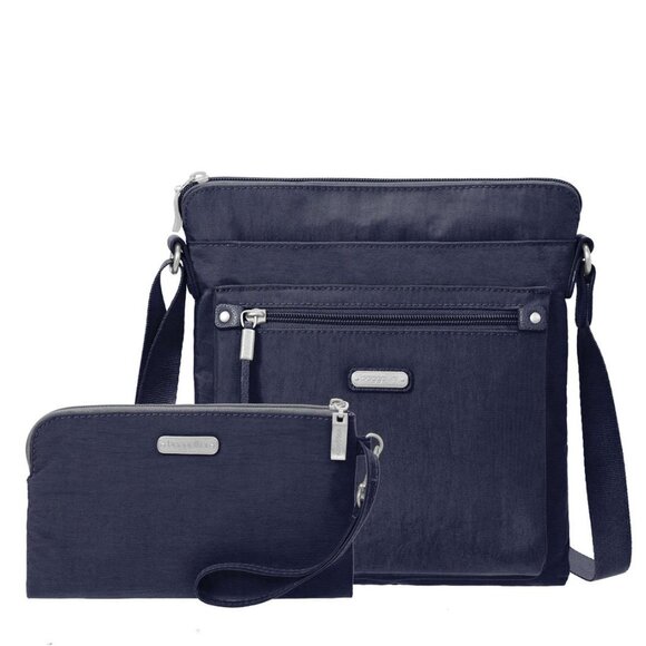 Baggallini New Classic Go Bag with Rfid Phone Wristlet - Picture 1 of 6